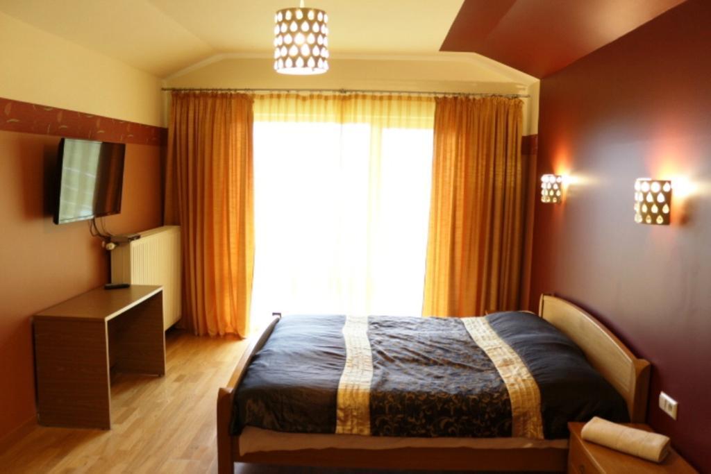 Beach Guesthouse Lenkas Saraiķi Habitación foto